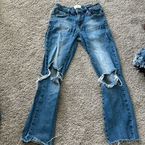 Low Rise Distressed with holes Jeans